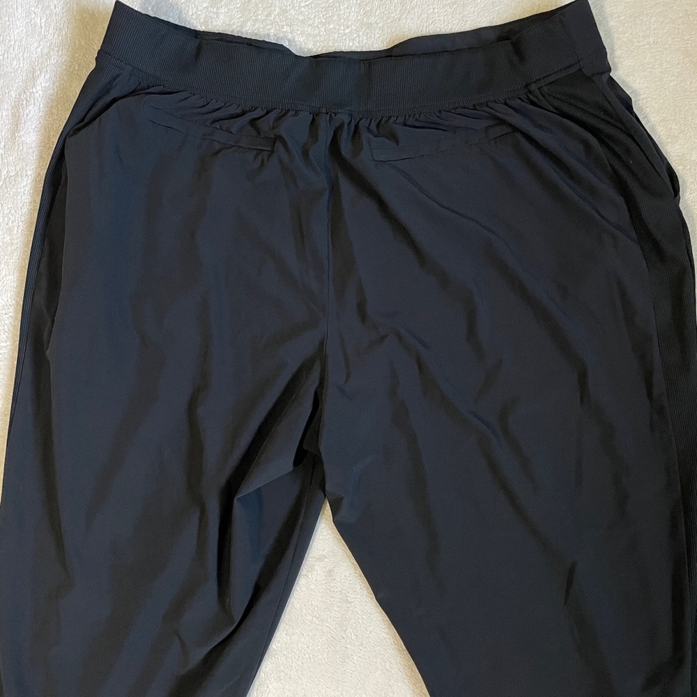 Athleta Black Brooklyn Mid Rise Pull On Ankle Pants Size 20 - Picture 8 of 11